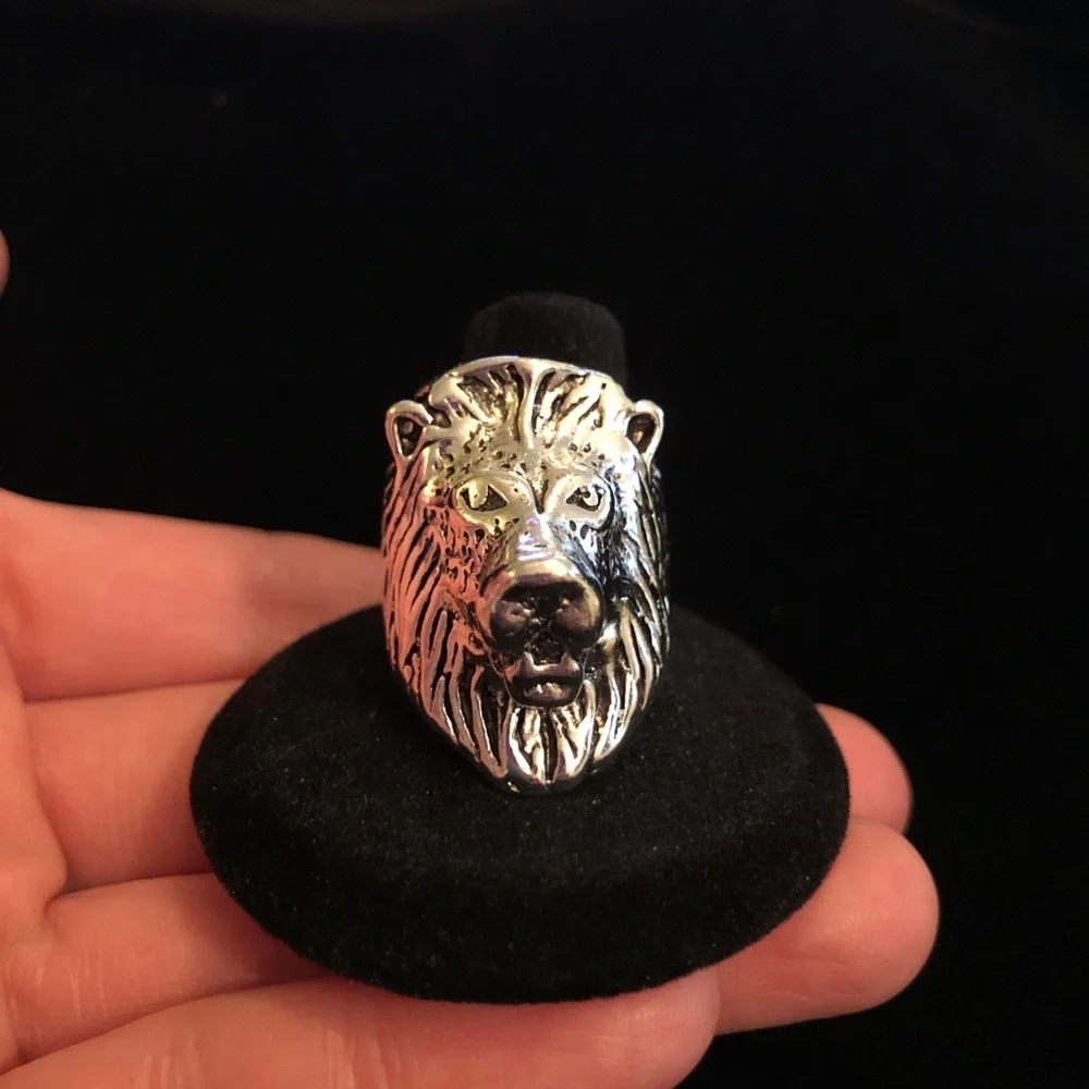 Silver Tone Lion Head Ring